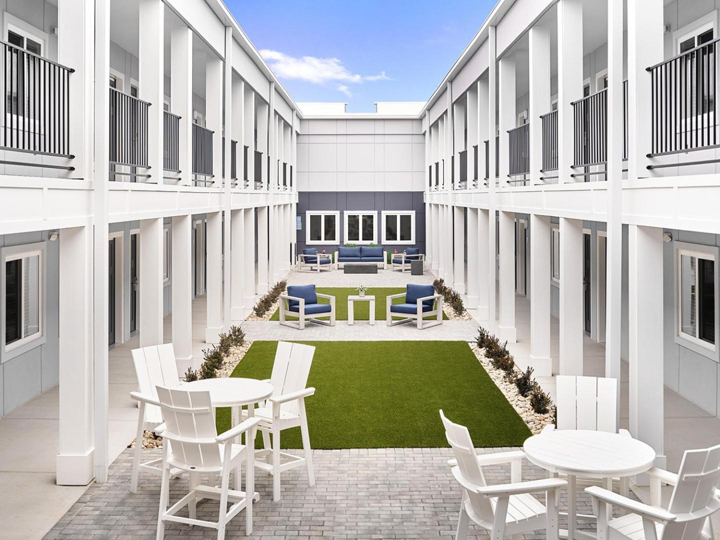 Stayapt Suites Columbus-Fort Benning Eksteriør bilde