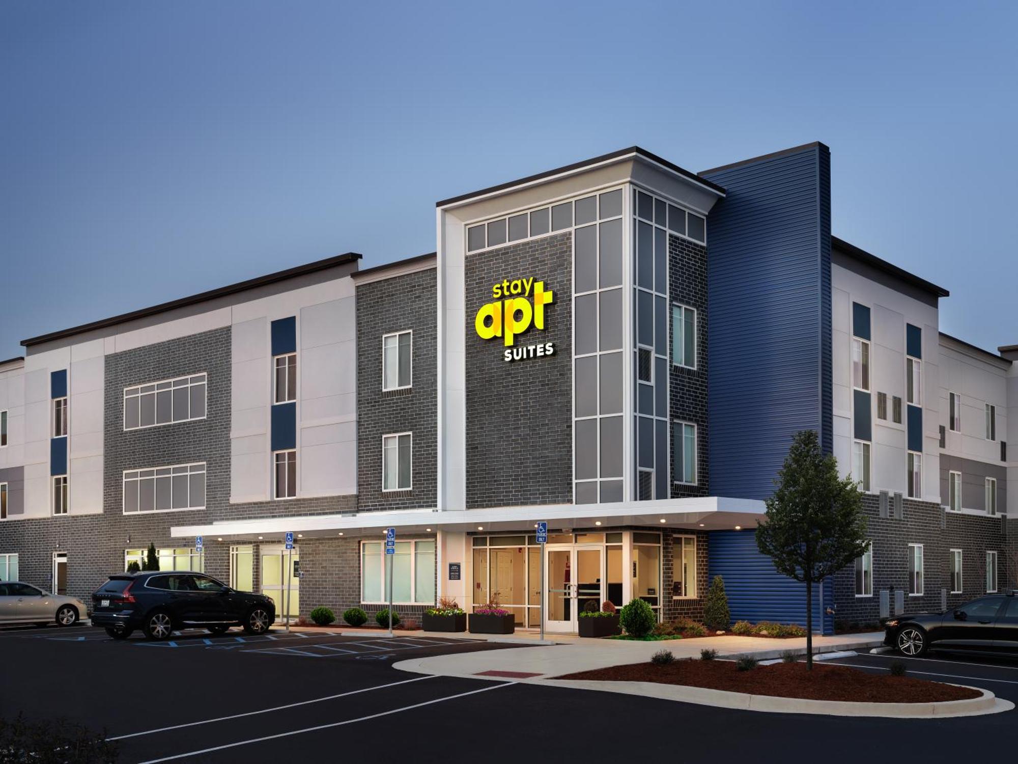 Stayapt Suites Columbus-Fort Benning Eksteriør bilde